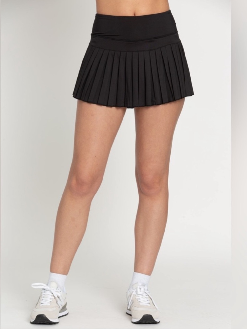 Goldhinge Black Pleated Skort Womens XS